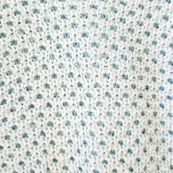 Baby Sweater - Picture 13 of 14